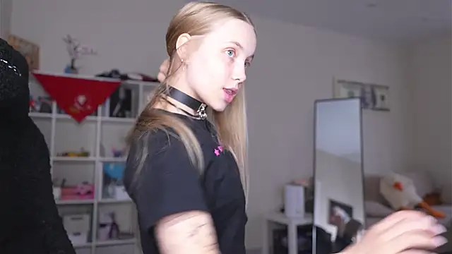 Appr0ved  online show from April 22, 3:53 pm