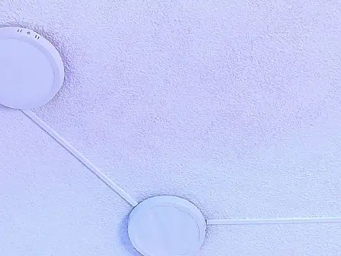 KylieWhitee online show from March 21, 8:19 am