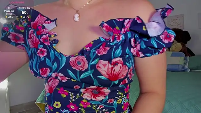 Alessandra 01 online show from February 6, 11:13 am