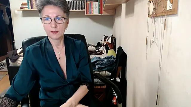 Snapshot of katemodel chatting on October 15, 6:38 am katemodel online show from October 15, 6:38 am