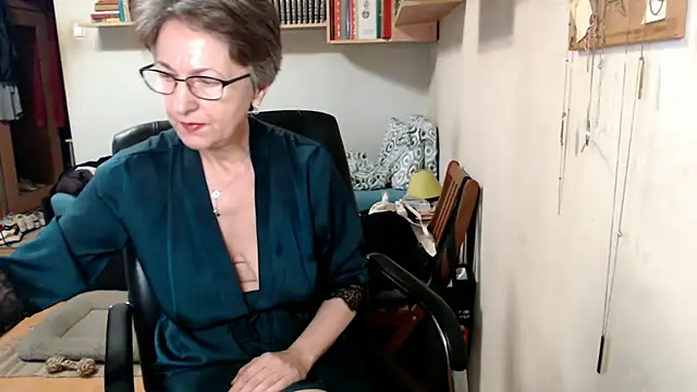 Snapshot of katemodel chatting on September 22, 7:40 am katemodel online show from September 22, 7:40 am