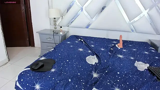 yaragarcia online show from February 20, 6:26 am