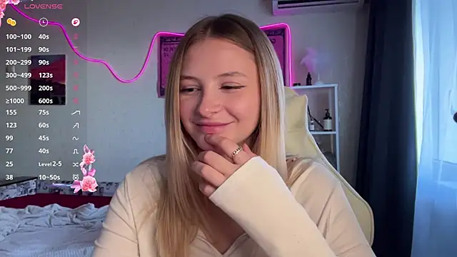 VibeVi online show from April 17, 1:13 pm