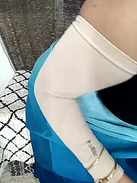 Secret Bhabhi online show from February 17, 4:56 am