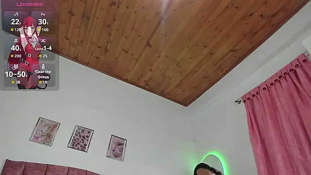 luna velveth online show from March 28, 10:04 am