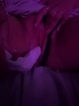 giigiis online show from March 3, 8:26 pm