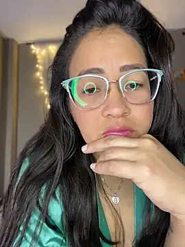 alisbloom online show from April 30, 6:24 pm