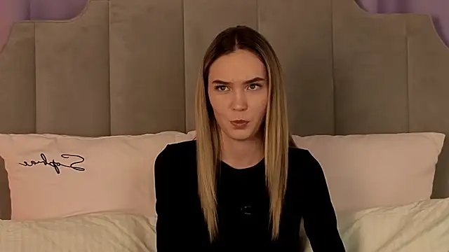 NikkiRyx online show from April 17, 9:50 pm