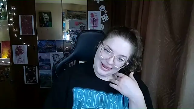 Teasing Dora online show from February 14, 12:01 am