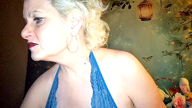 Blondie the librarian online show from April 1, 8:06 pm