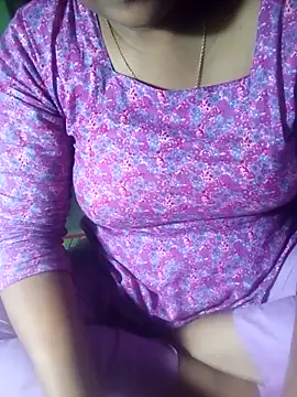 Romantic-Couple999 online show from March 26, 6:31 pm