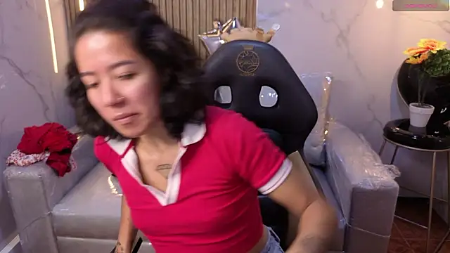 Lynn turner online show from February 18, 1:10 pm