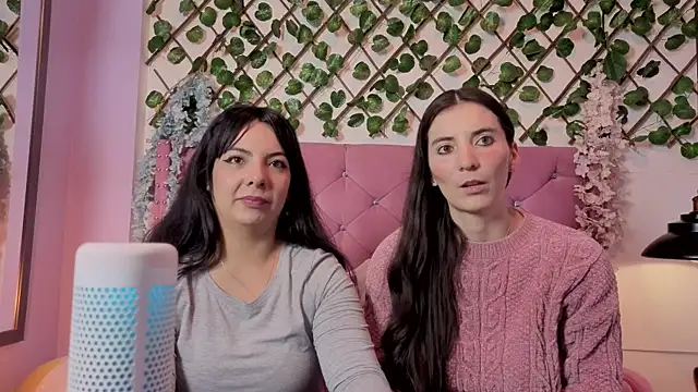 Valkiria-and-Dione online show from April 14, 1:00 pm