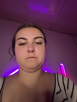 AlyaX X online show from March 11, 9:39 pm