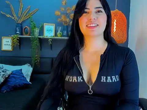 eliza pink24 online show from February 3, 9:40 pm