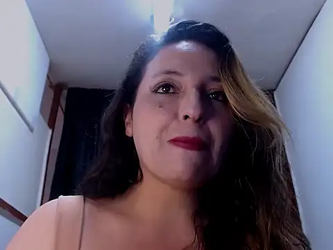 KENDRA-HONEY online show from March 17, 2:10 pm