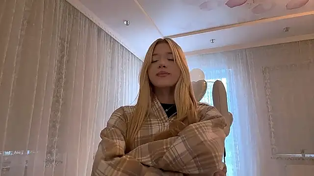 IvyArmbrister online show from February 11, 3:13 pm