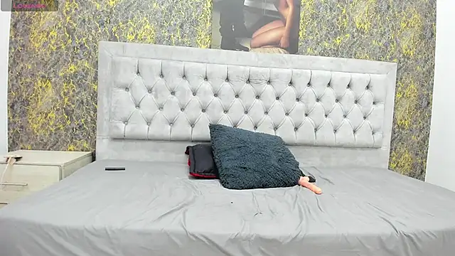 dulcenena moon online show from February 24, 12:48 pm