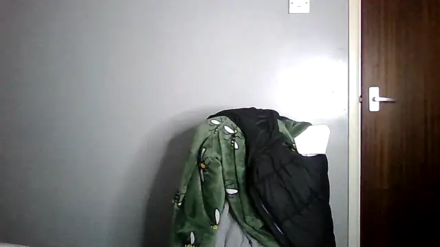 Forbidden-Irish-x online show from March 8, 11:19 pm