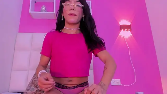 Baby doll XOXO online show from February 12, 8:32 pm