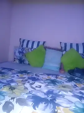 CurvyCutiexx3 online show from March 9, 4:10 pm