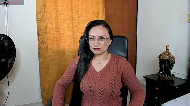 AngieLafourcade online show from February 27, 1:11 pm