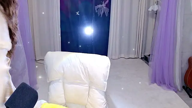 Dancer Lucky-Nini online show from February 15, 11:53 am