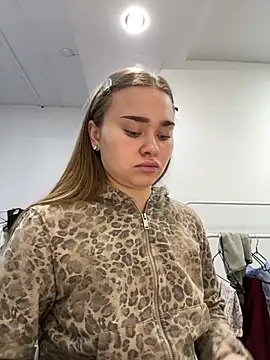 MonicaWestt online show from March 5, 6:31 am