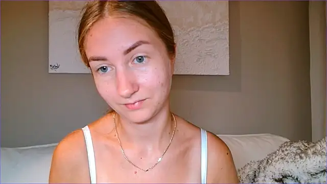 BluueSilk online show from October 17, 7:22 am