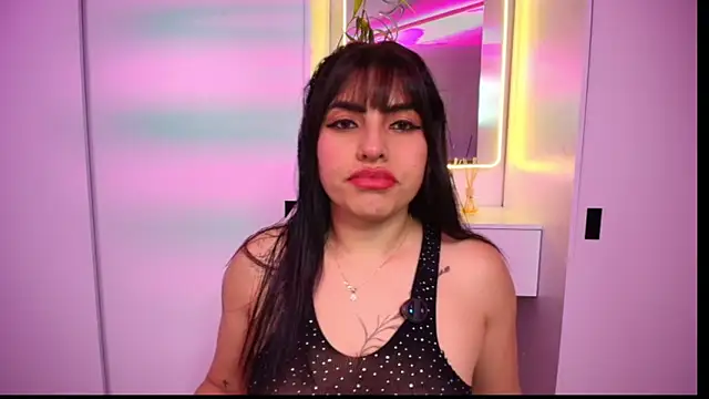 NaomiAmazing01 online show from April 8, 11:29 pm