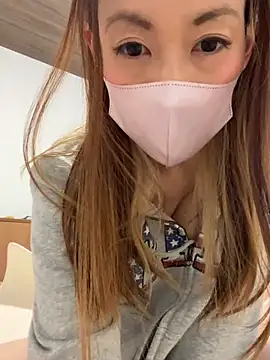 ayumi7 online show from April 15, 4:02 am
