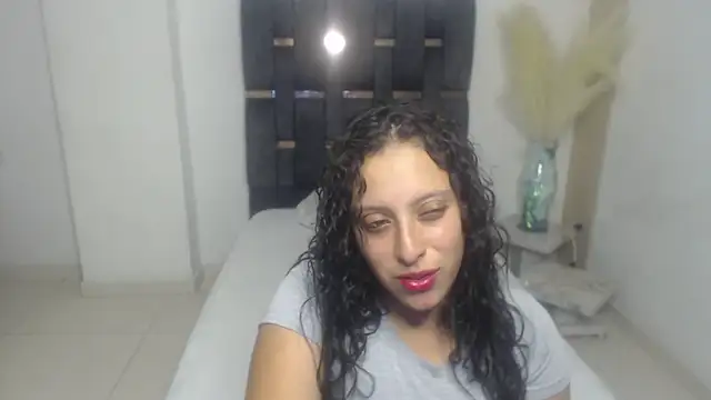 Barbara D Valencia online show from June 1, 3:25 pm