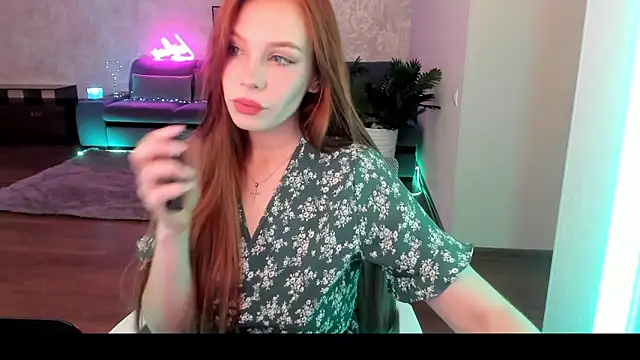kelly love 222 online show from June 5, 7:42 pm