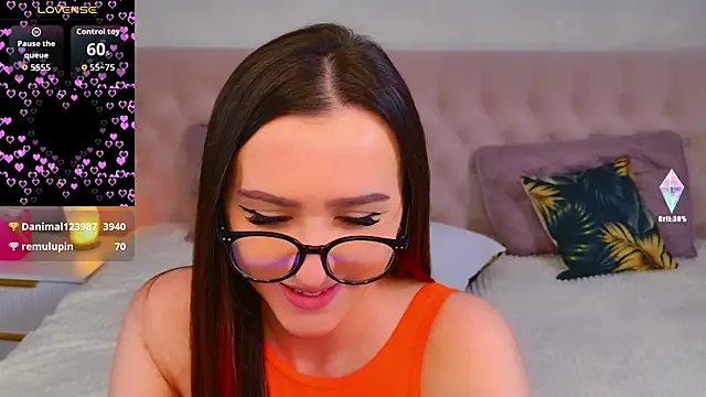 JasminUqueen online show from February 3, 6:40 am