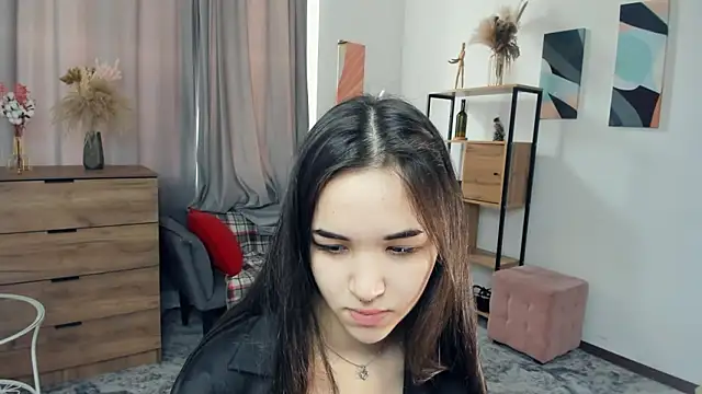 AvantgardAlone online show from March 3, 8:31 am