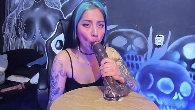 Cherry jenklins87 online show from April 11, 4:07 am