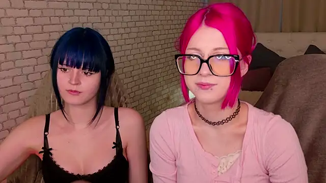 michelewild online show from April 5, 1:43 pm