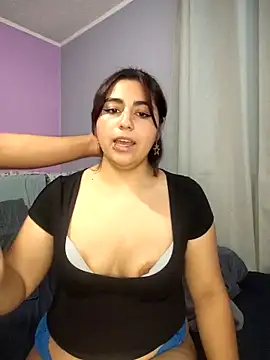 gissgirlll online show from February 12, 10:28 am