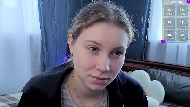 JadwigaTagliavia online show from April 6, 6:47 am