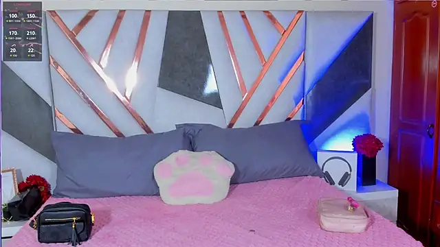 isa kolins online show from March 18, 12:54 pm