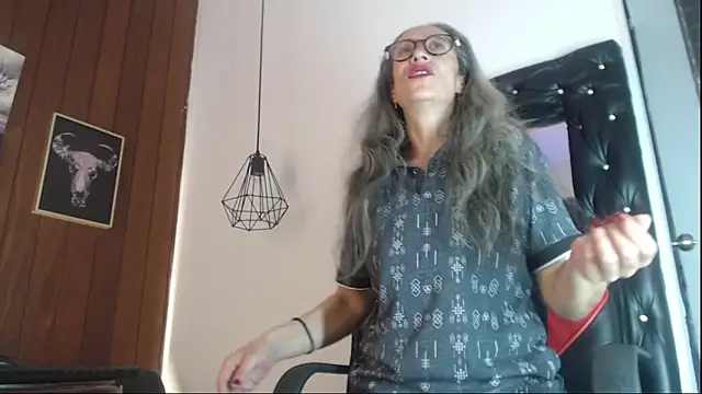 laurasofia45 online show from February 10, 1:19 am