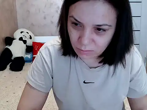 LorraGrey online show from February 17, 7:18 am