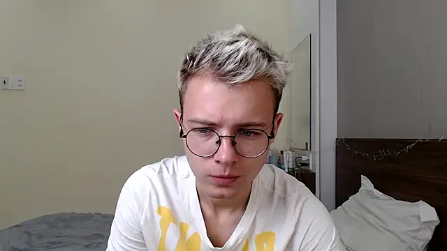 NikiKerryCum online show from February 15, 2:05 pm