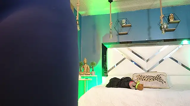 Ladyy brownn online show from March 17, 11:58 am