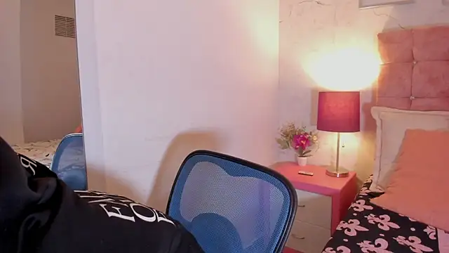 MiaaBlake  online show from March 4, 7:09 pm