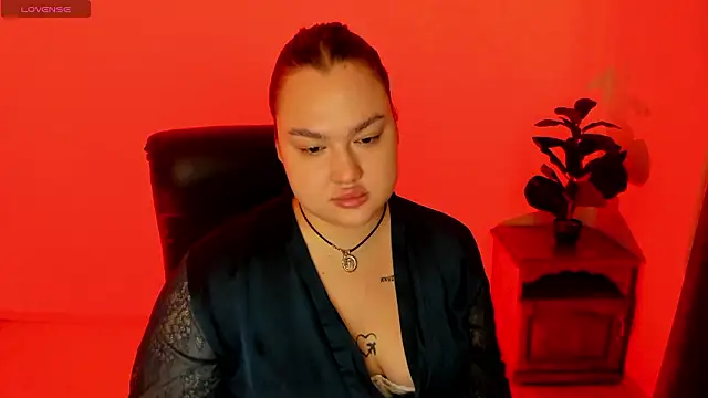 Sofiawetsweet online show from February 19, 8:03 am