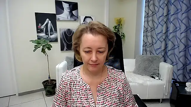 MONA W online show from February 8, 6:28 am