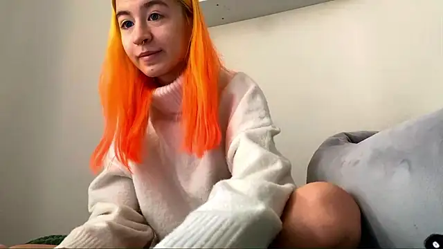 EmilyHein online show from February 7, 7:23 am