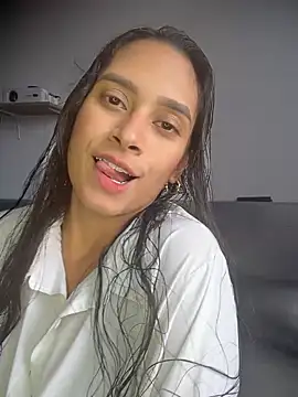 LunaHeat online show from February 19, 9:13 pm