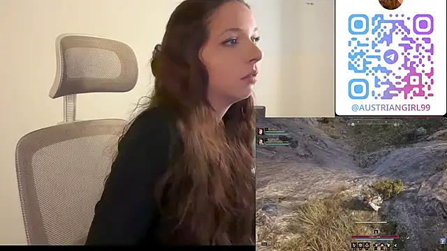 AustrianGirl99AtWork online show from April 16, 9:03 pm